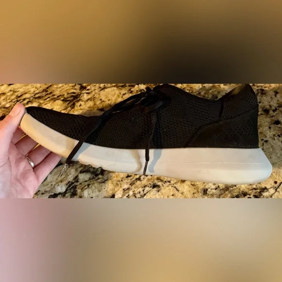 Men’s Kizik shoes - Picture 4 of 6